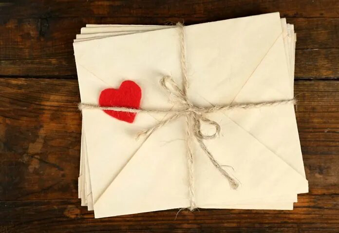 waiting_for_the_letter_of_her_love